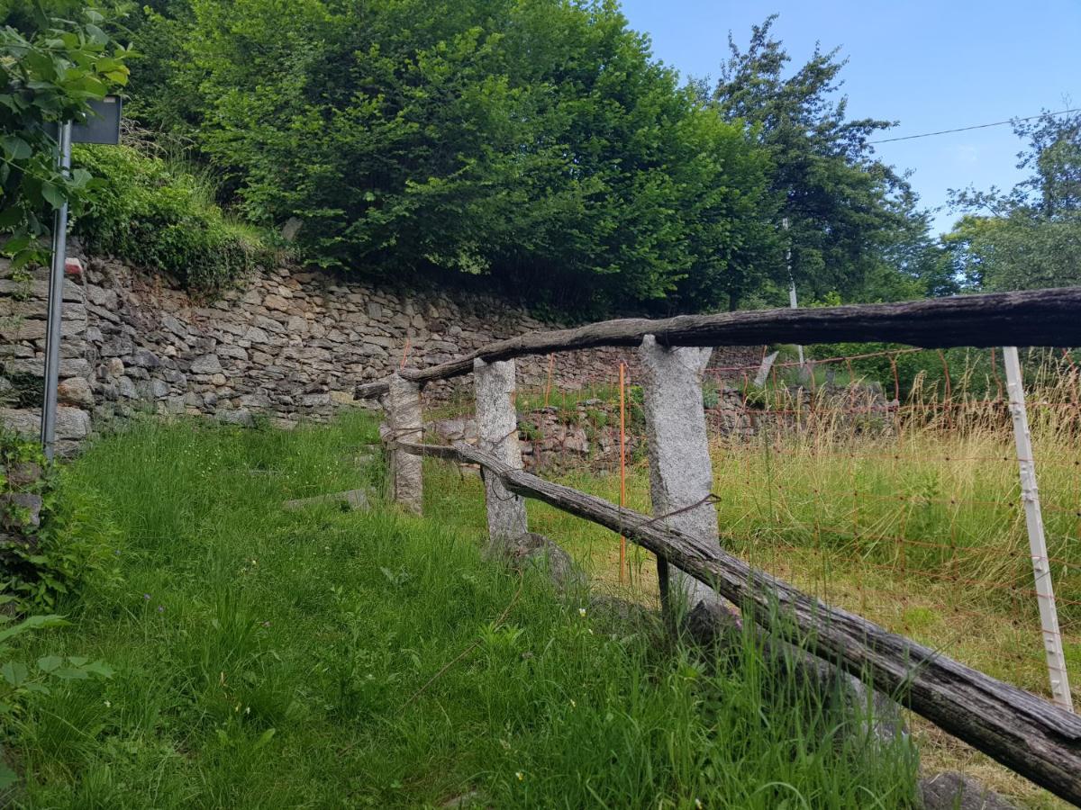 La Baita Di Francesca Montecrestese Exterior foto